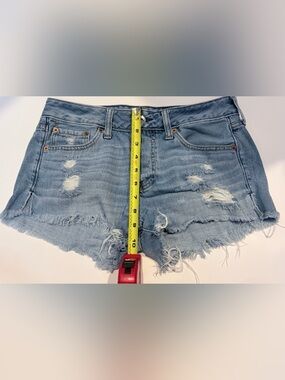 Abercrombie & Fitch Light Blue Distressed Denim Cutoff Shorts LIKE NEW!!